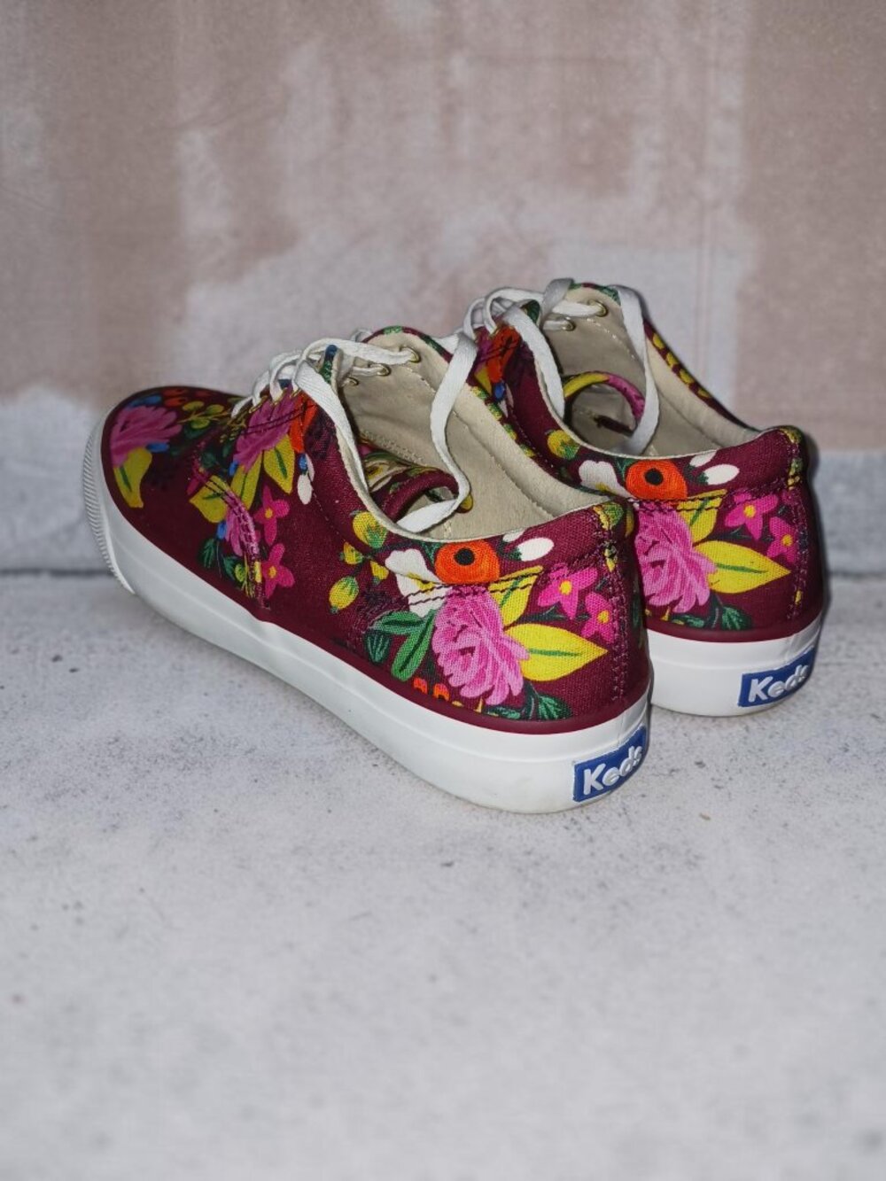 Keds Floral Canvas Sneakers Size 8 Burgundy Multi Color Lace Up Shoes - Picture 3 of 5